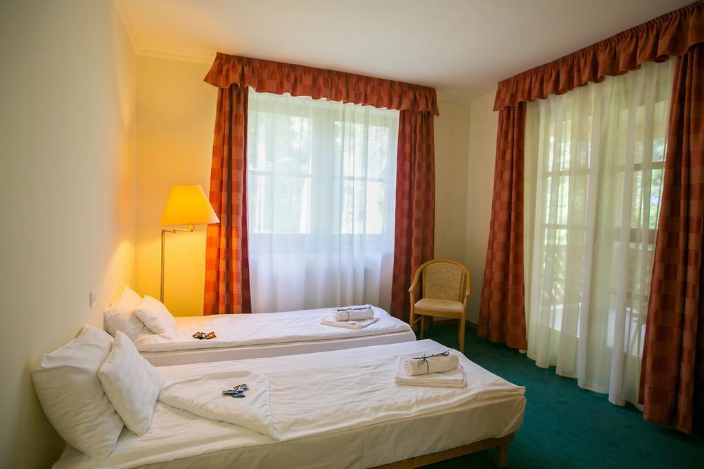 Zichy Park Hotel Bikács Exteriér fotografie
